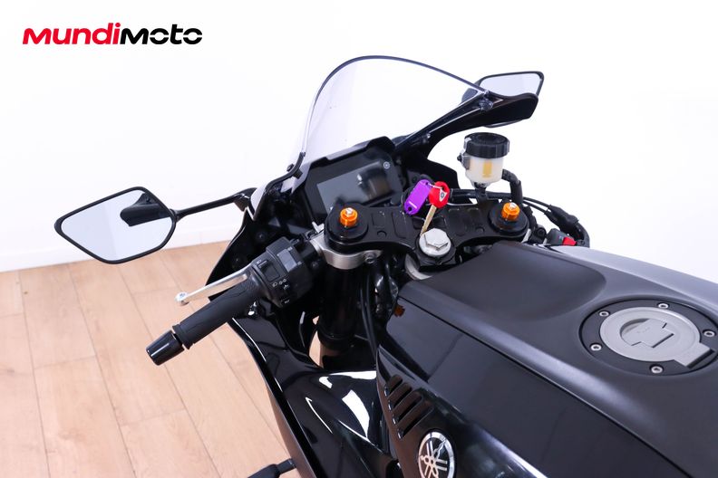 Motorbike image 10