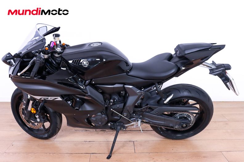 Motorbike image 5