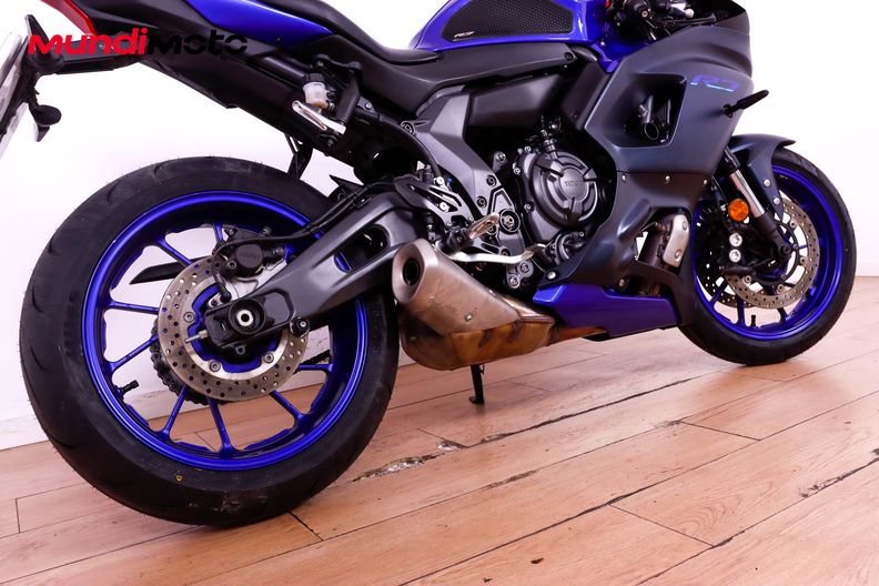 Motorbike image 3