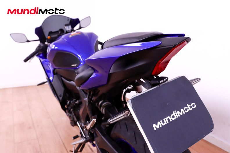 Motorbike image 9
