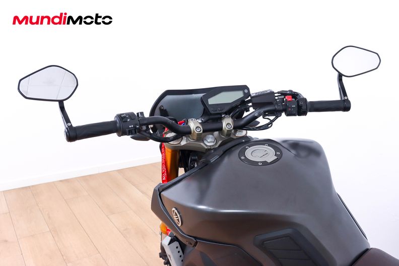 Motorbike image 10
