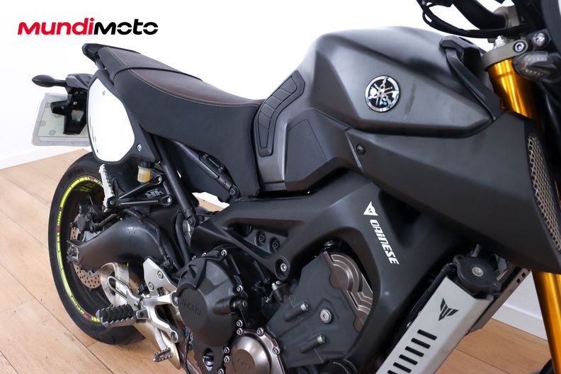 Motorbike image 13