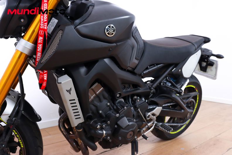 Motorbike image 8