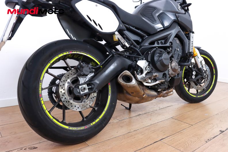Motorbike image 3
