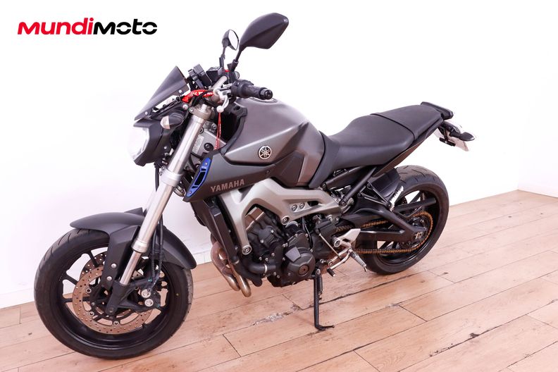 Motorbike image 7