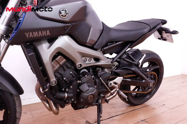 Motorbike image 8