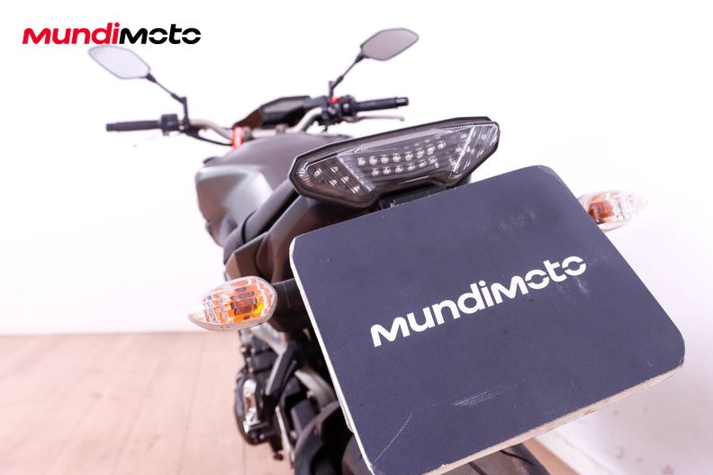 Motorbike image 9