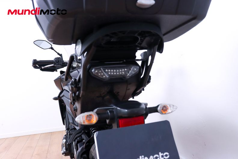 Motorbike image 9