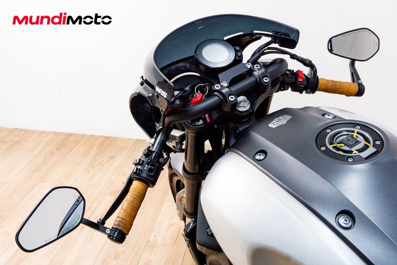 Motorbike image 10
