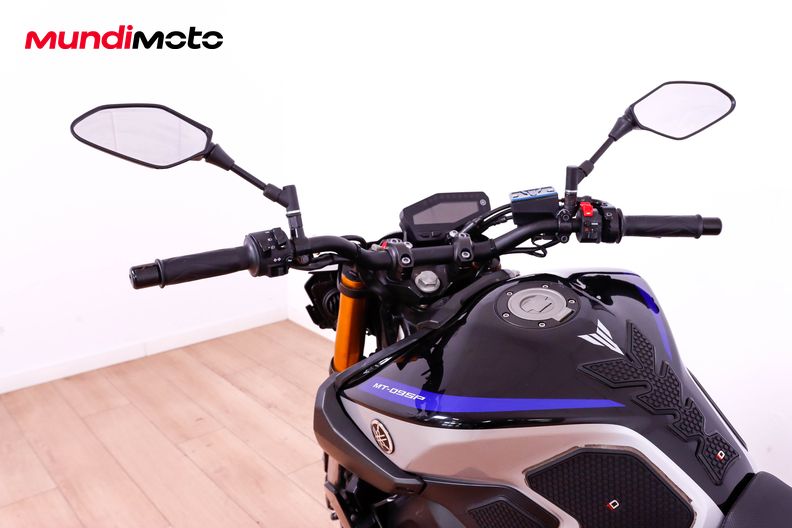Motorbike image 10