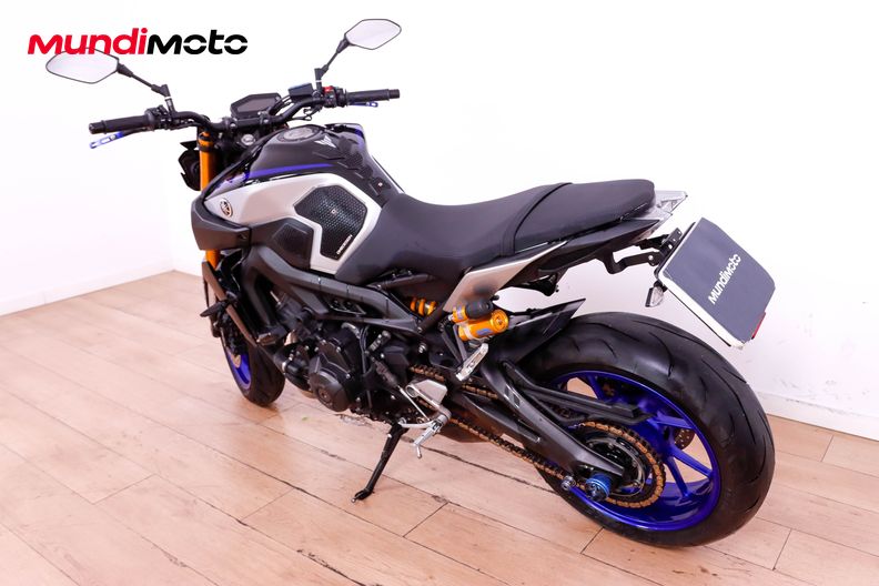 Motorbike image 6