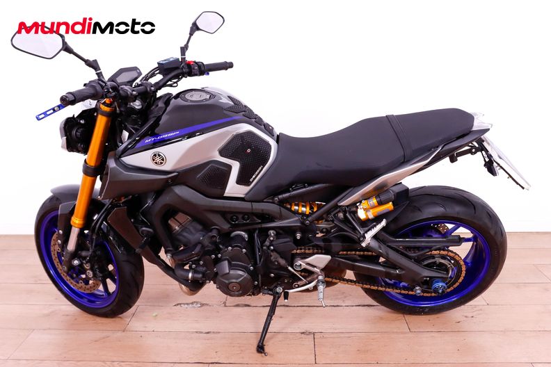 Motorbike image 5
