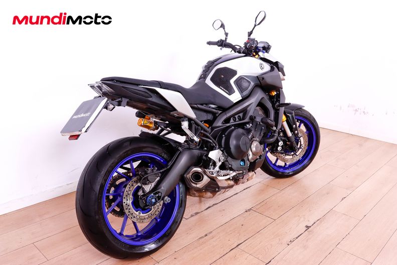 Motorbike image 2