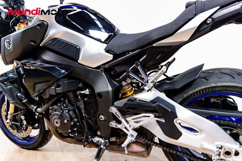 Motorbike image 8