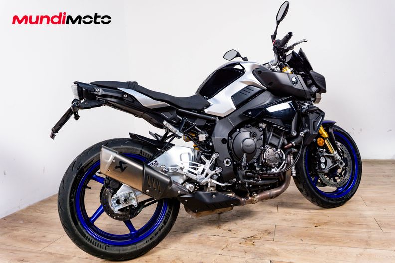 Motorbike image 2