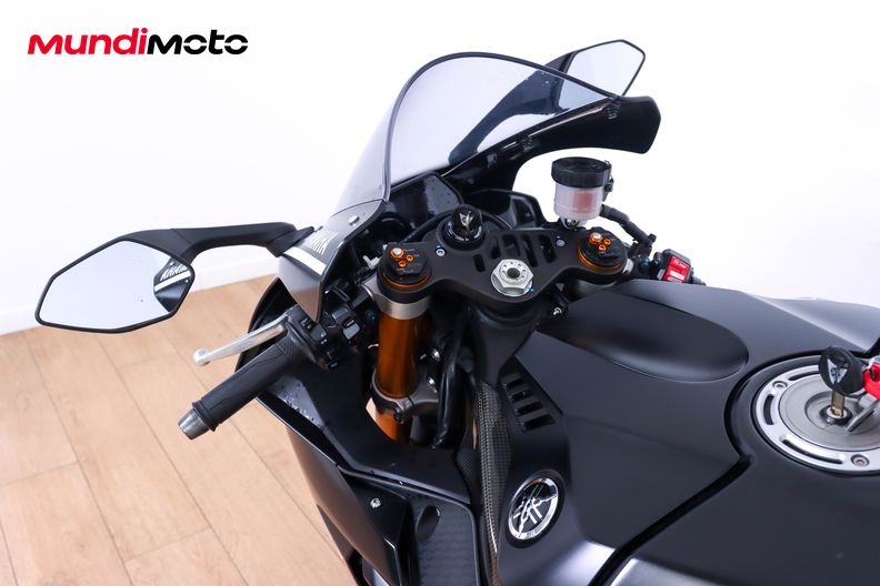 Motorbike image 10