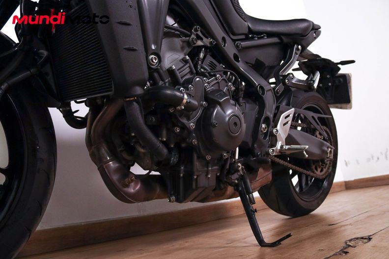 Motorbike image 8