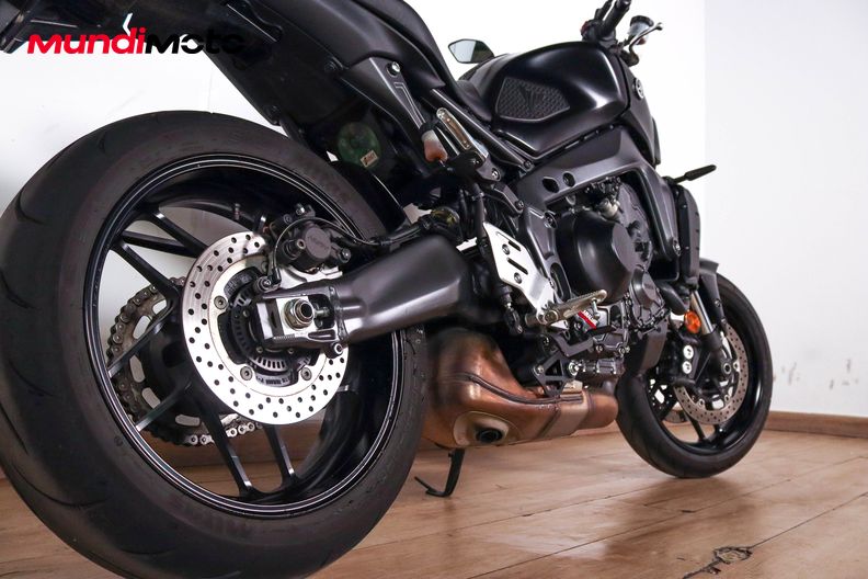 Motorbike image 3