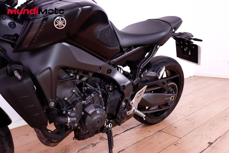 Motorbike image 8