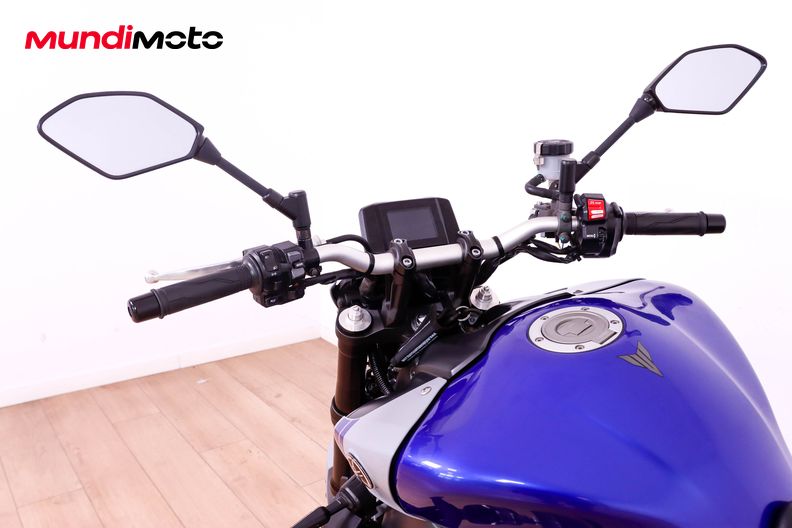 Motorbike image 10