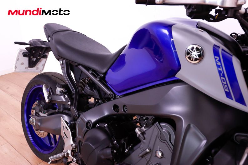 Motorbike image 13
