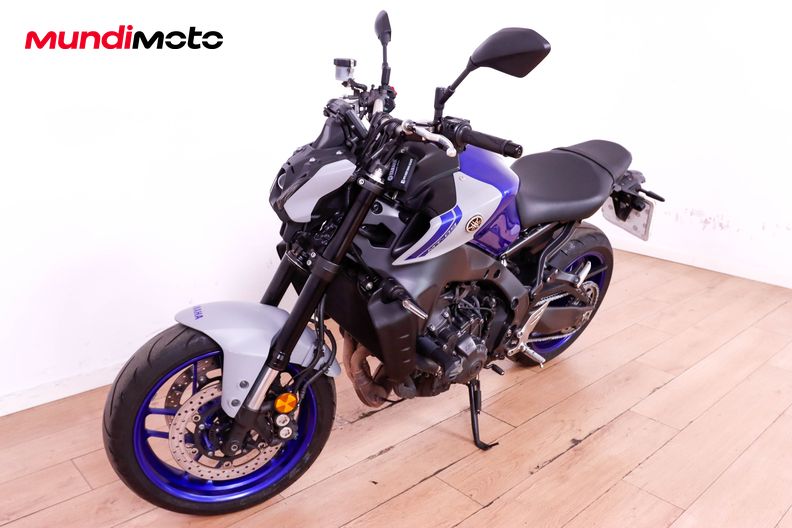 Motorbike image 7