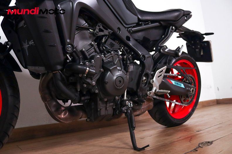Motorbike image 8