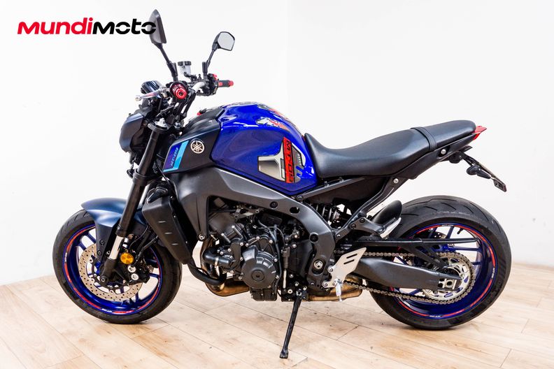 Motorbike image 5