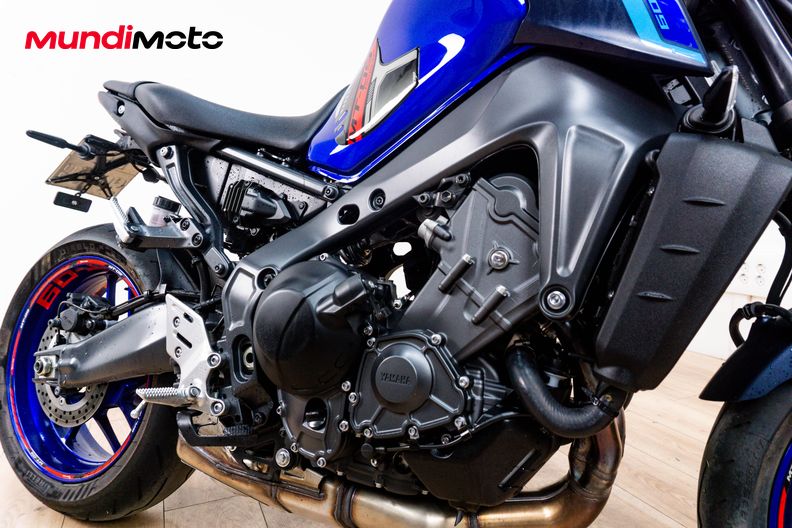 Motorbike image 4