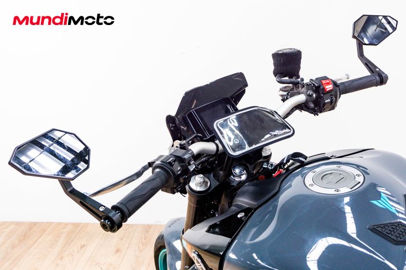 Motorbike image 10