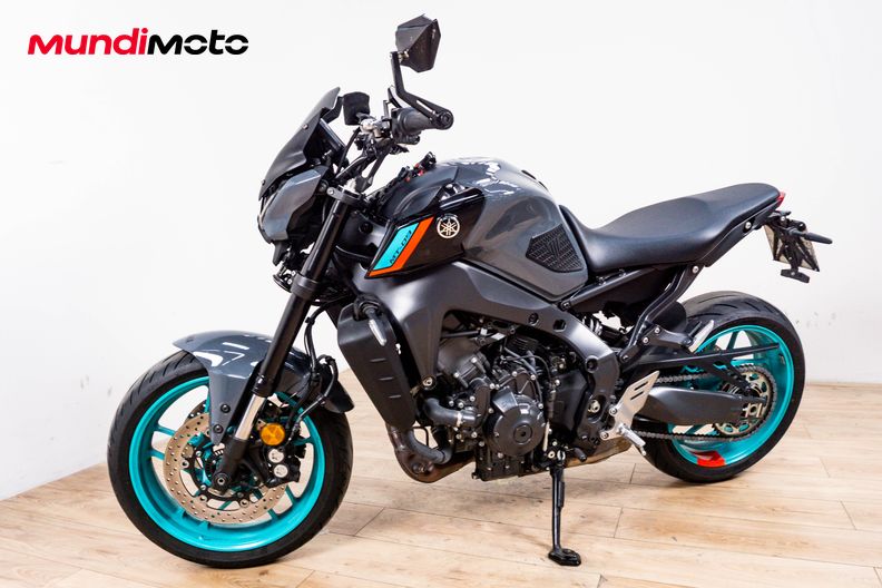 Motorbike image 6