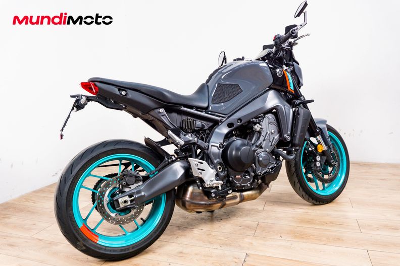 Motorbike image 2