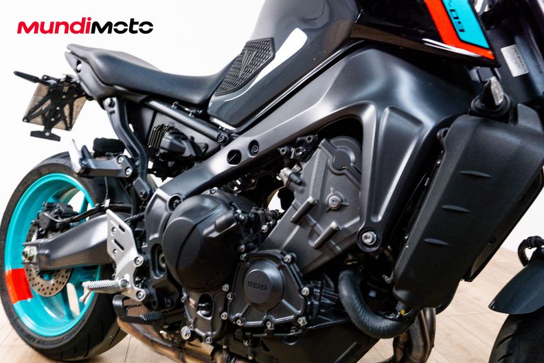 Motorbike image 4