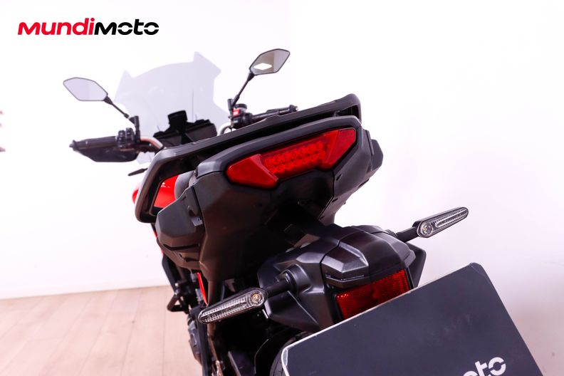 Motorbike image 9