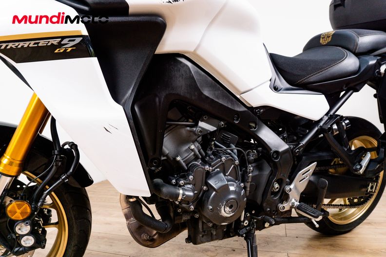 Motorbike image 9