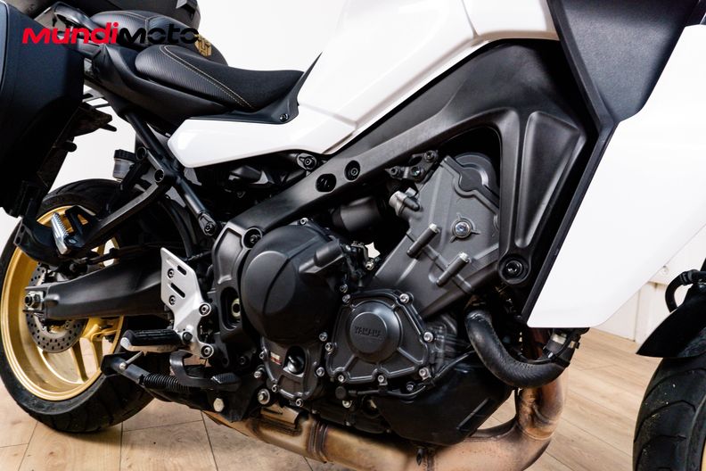 Motorbike image 4