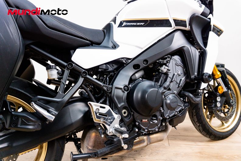 Motorbike image 3