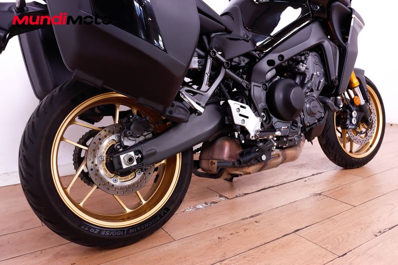 Motorbike image 3