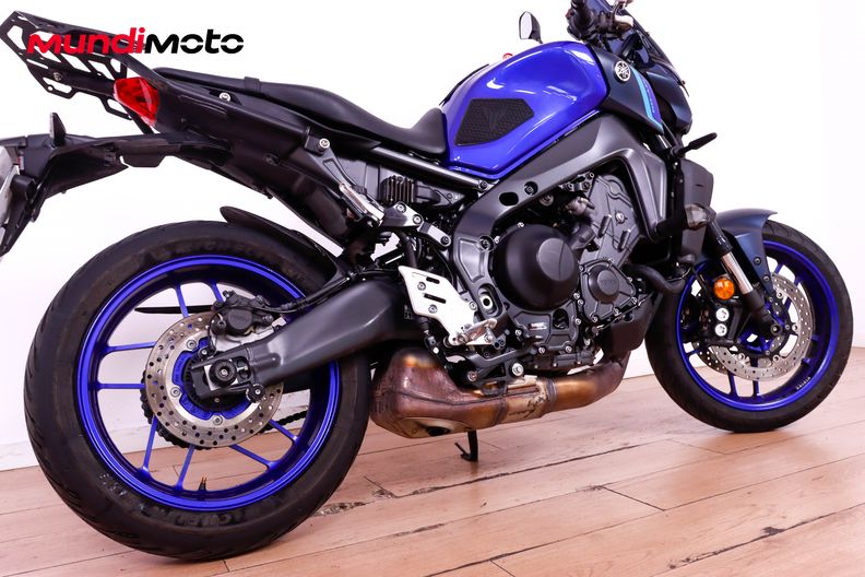Motorbike image 3