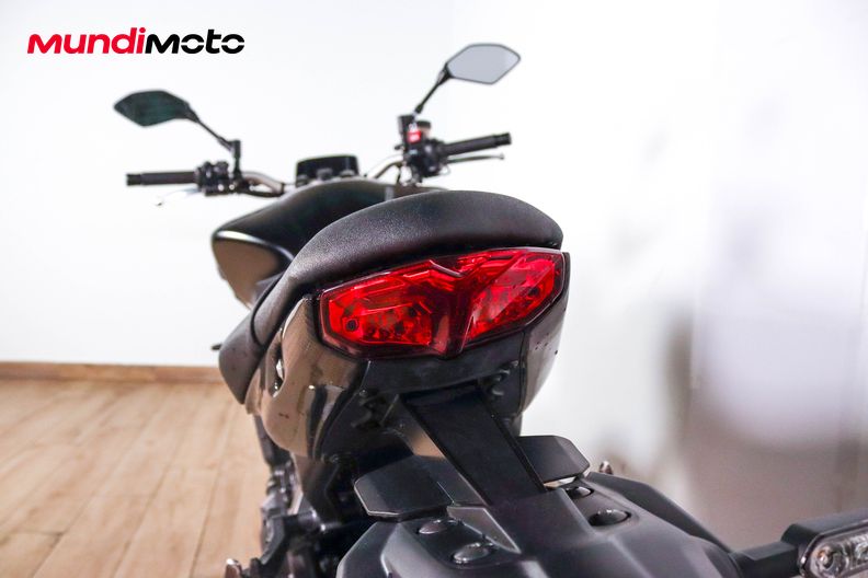 Motorbike image 9