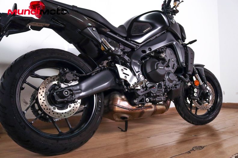 Motorbike image 3