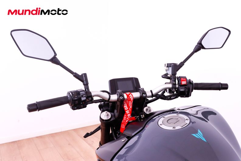 Motorbike image 10