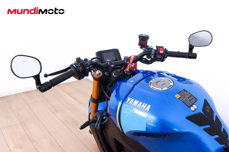 Motorbike image 10