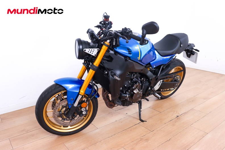 Motorbike image 7