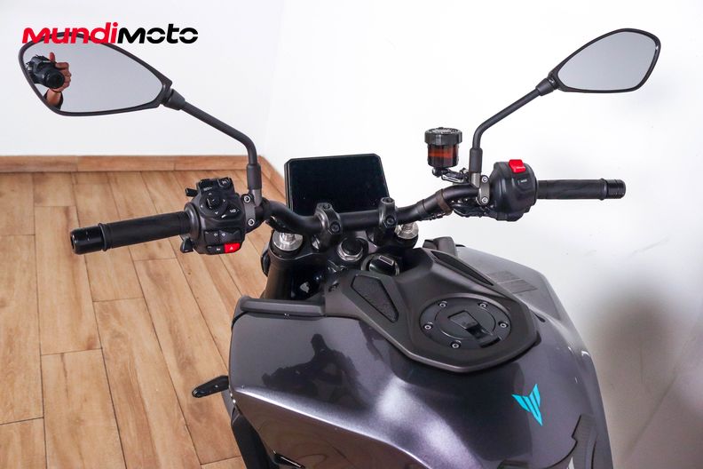 Motorbike image 10