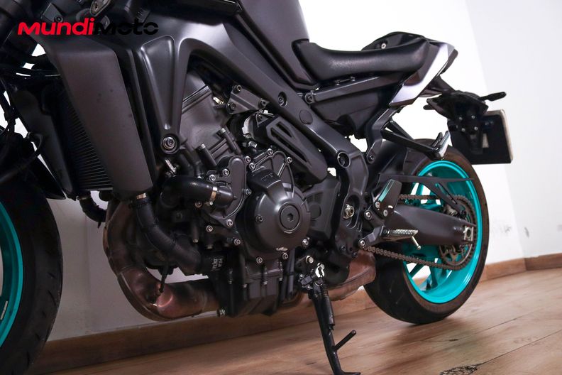 Motorbike image 8