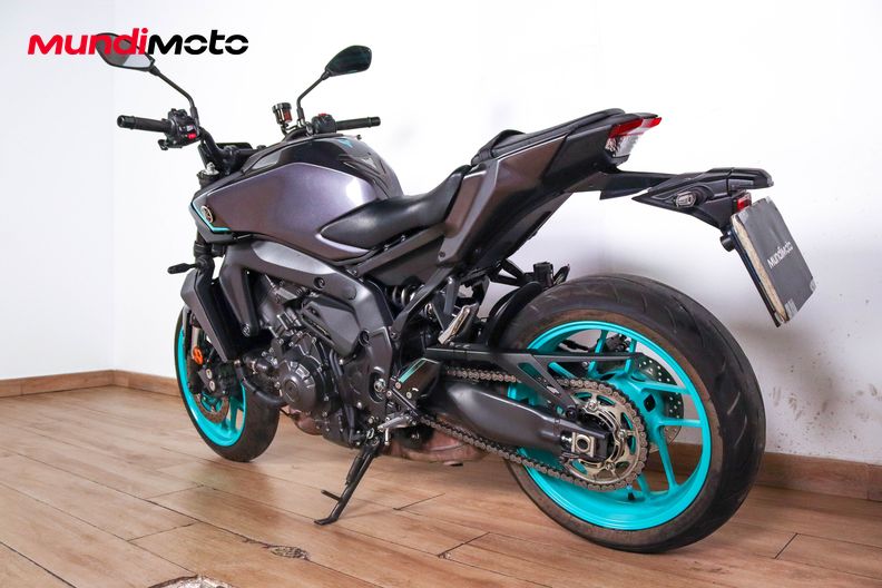 Motorbike image 6