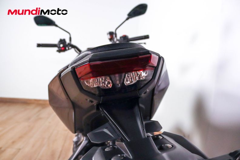 Motorbike image 9