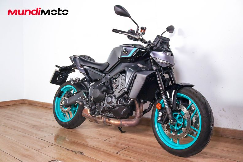 Motorbike image 1