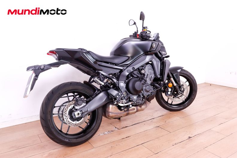 Motorbike image 2